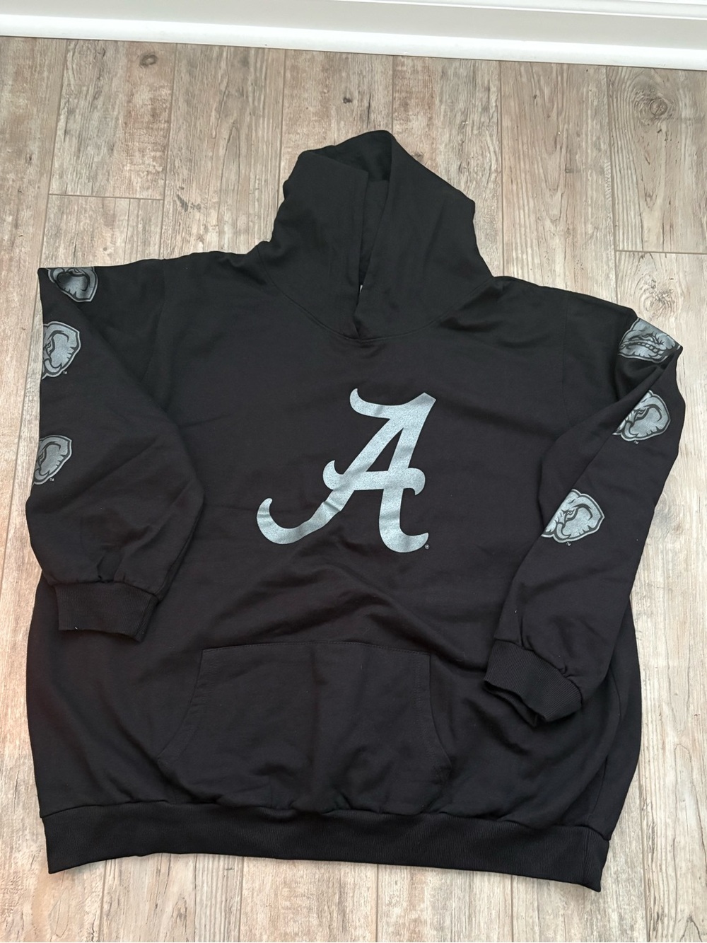 LNC. FANATICS ALABAMA Black Hooded Sweatshirt with Silver 'A' Logo. 4XL